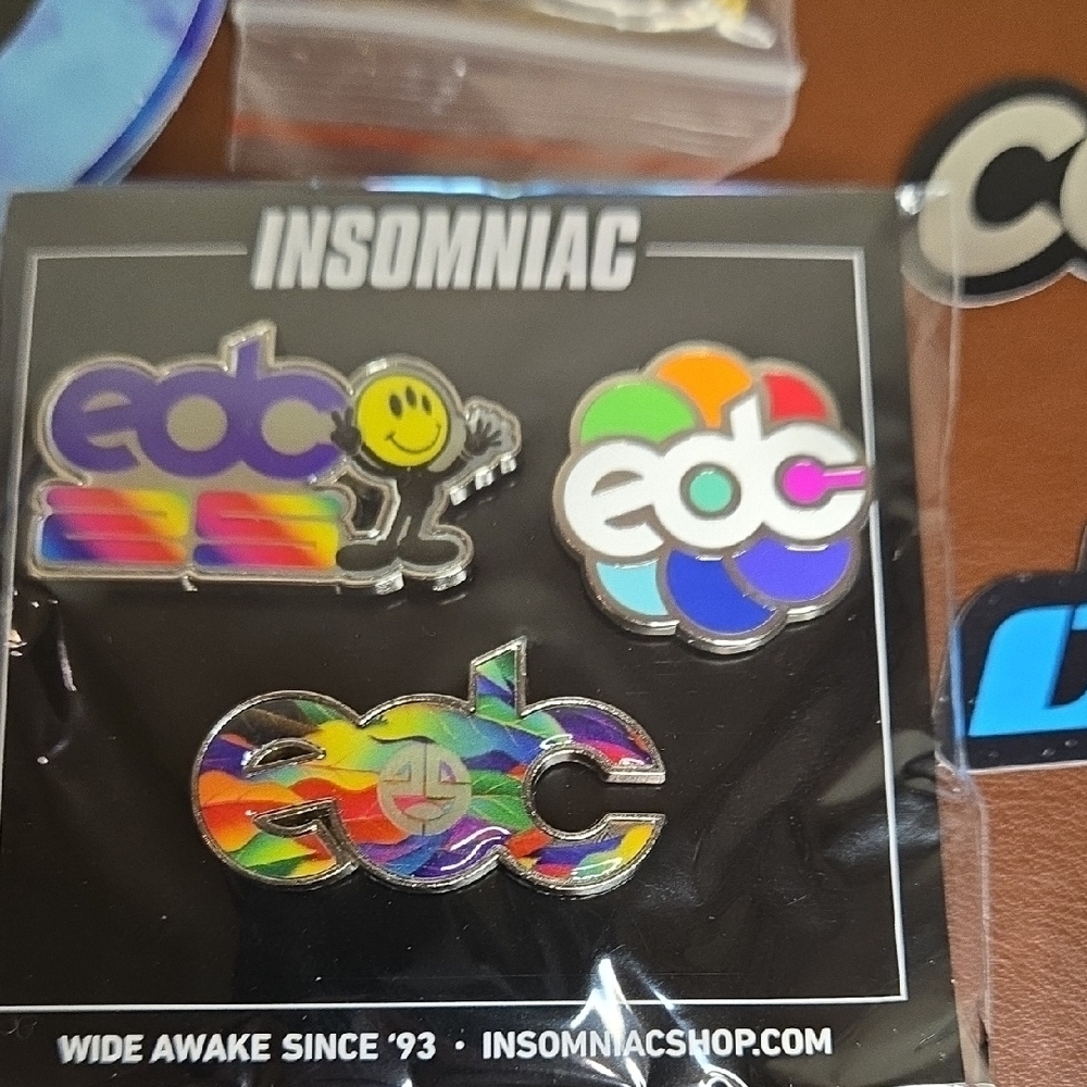 Insomniac EDC Sticker Pins And Key Chain Collection - Multicolor - Picture 6 of 14